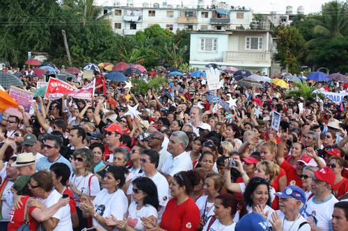 Marcha en el VII Coloquio Internacional por la Libertad de los Cinco y contra el Terrorismo